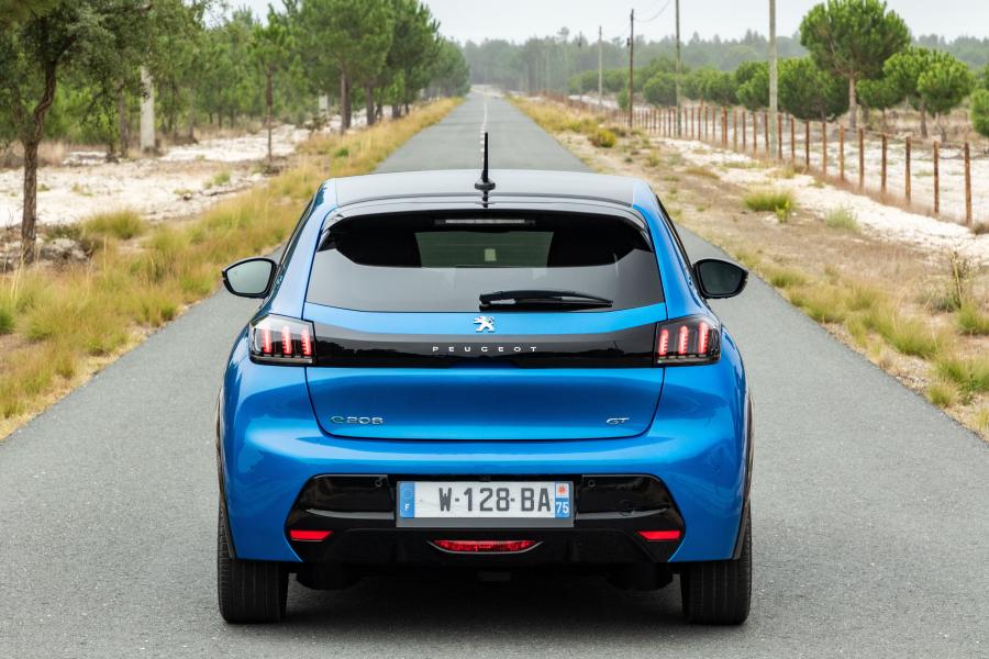  Peugeot e-208 2019 года  (WW) (фото 35 из 42)